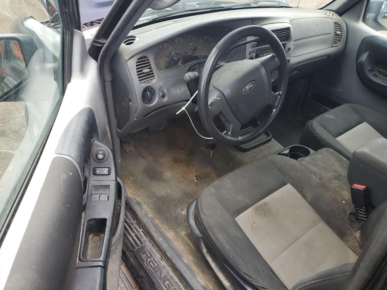 2011 Ford Ranger Super Cab VIN: 1FTLR4FE3BPA52911 Lot: 93726905