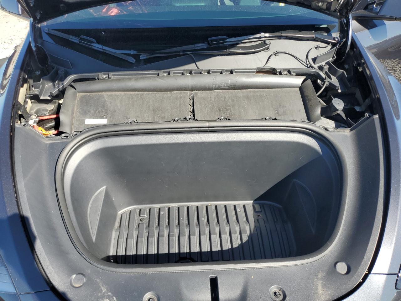 2024 Tesla Model Y VIN: 7SAYGDED3RF113587 Lot: 89726975