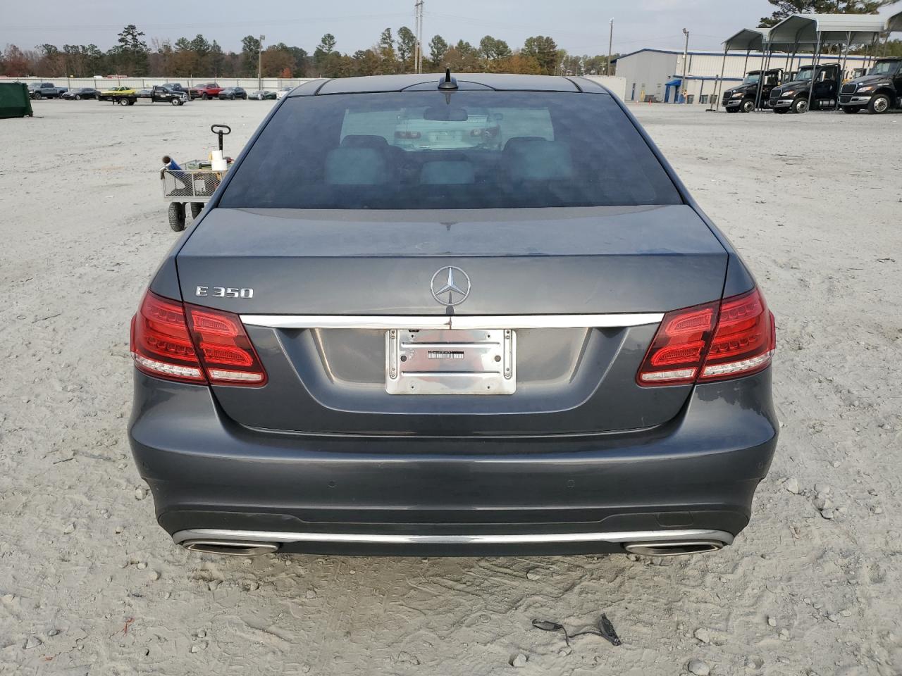 2016 Mercedes-Benz E 350 VIN: WDDHF5KB1GB168392 Lot: 93610305