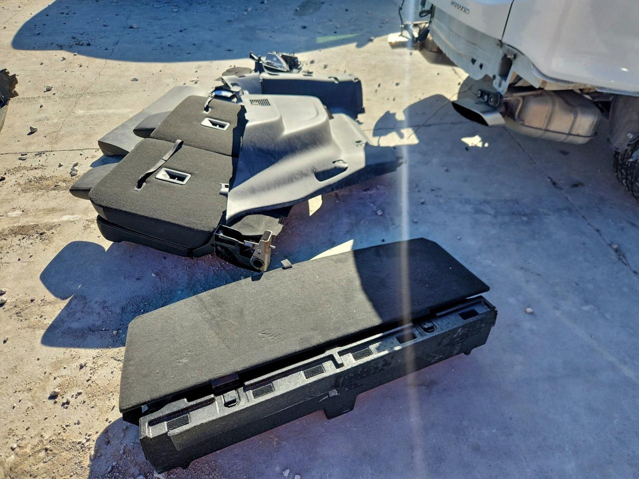 2023 GMC Acadia Slt VIN: 1GKKNUL47PZ240110 Lot: 94167875