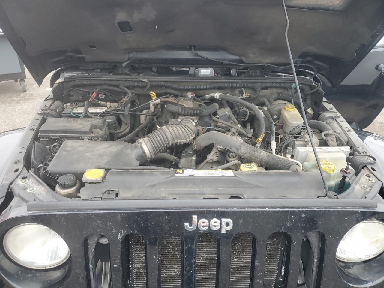 2010 Jeep Wrangler Unlimited Sahara VIN: 1J4BA5H13AL102595 Lot: 93744465