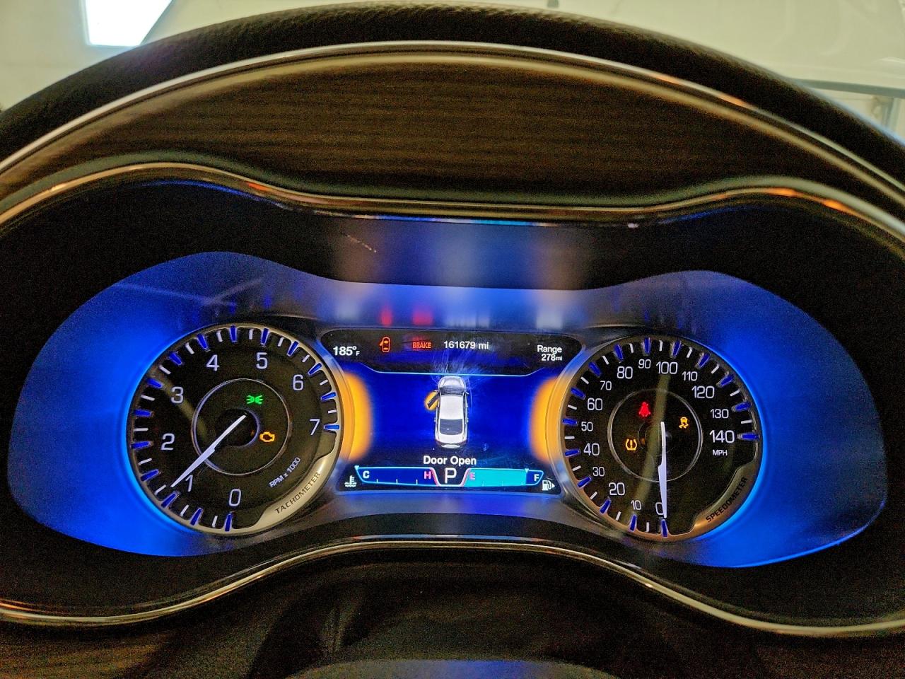 2015 Chrysler 200 C VIN: 1C3CCCCG4FN545665 Lot: 94310145