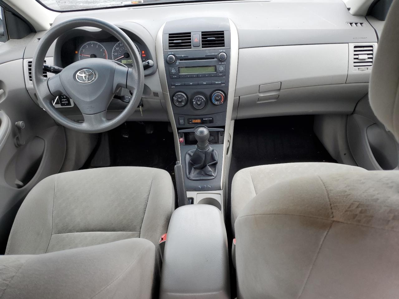 2010 Toyota Corolla Base VIN: 2T1BU4EE1AC428692 Lot: 92103685