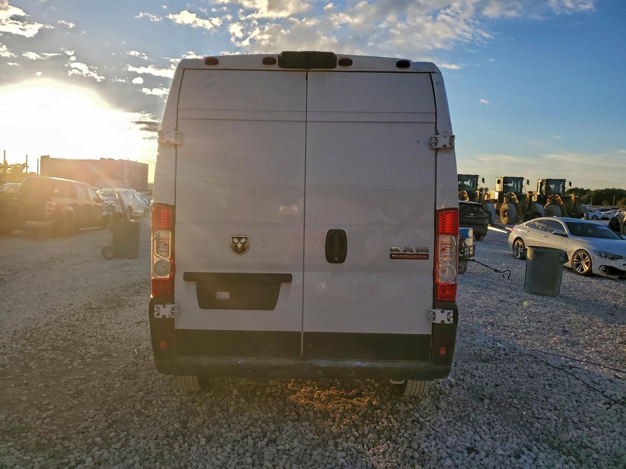 2021 Ram Promaster 2500 2500 High VIN: 3C6LRVDG4ME554847 Lot: 94552025