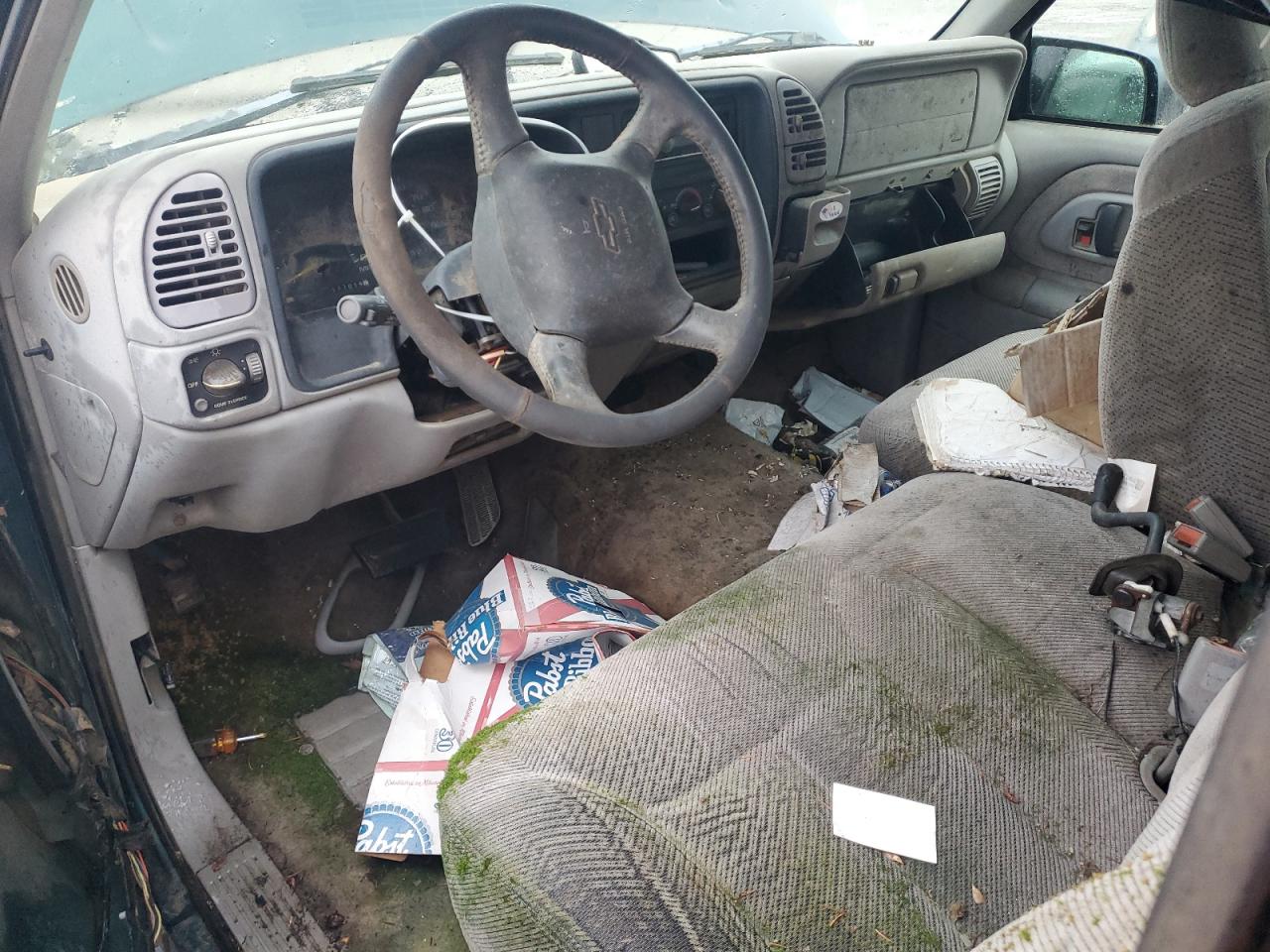 1998 Chevrolet Gmt-400 K1500 VIN: 1GCEK19R3WE173028 Lot: 86123125