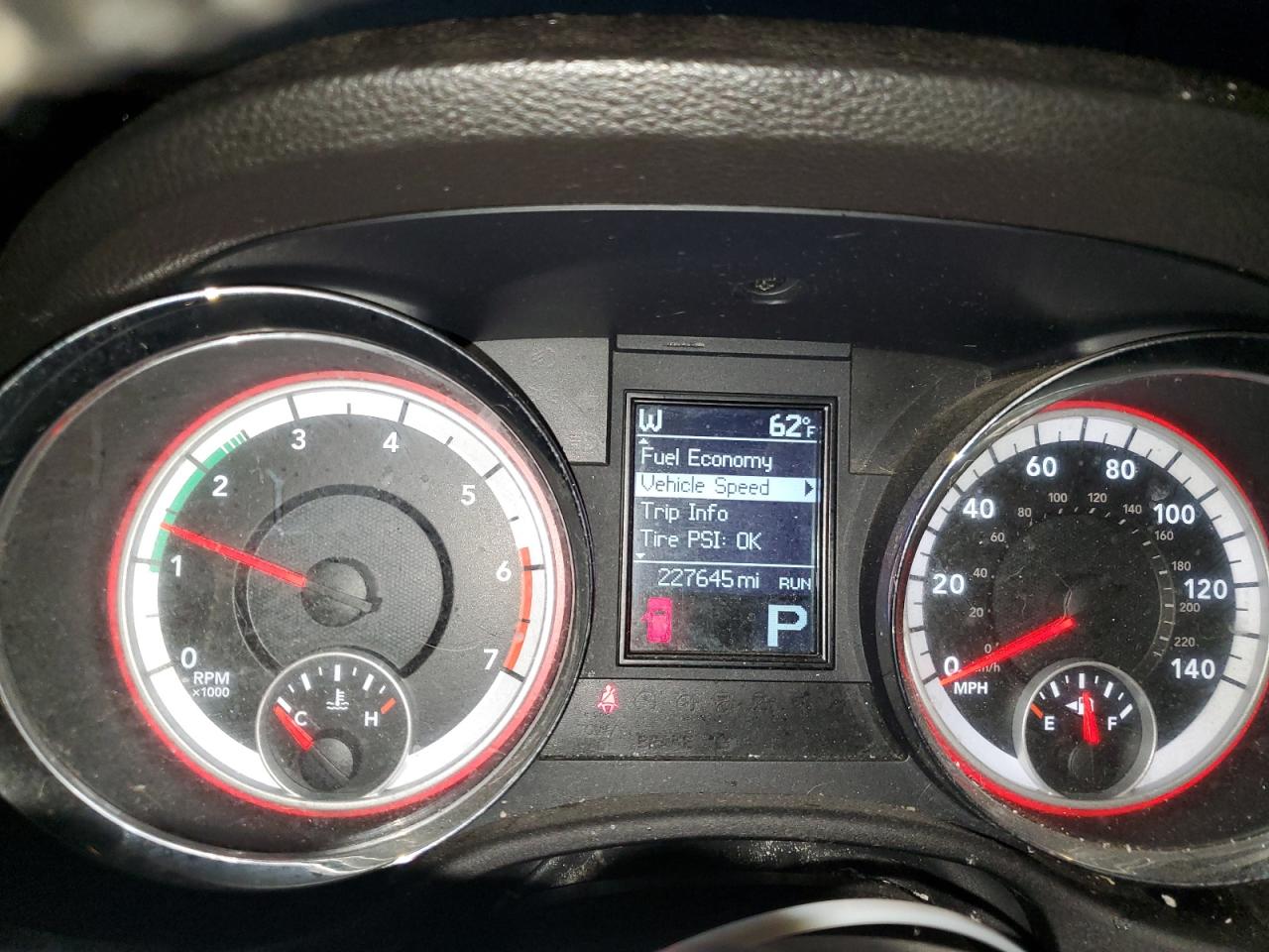 2011 Dodge Durango Crew VIN: 1D4SE4GT4BC705194 Lot: 92033115