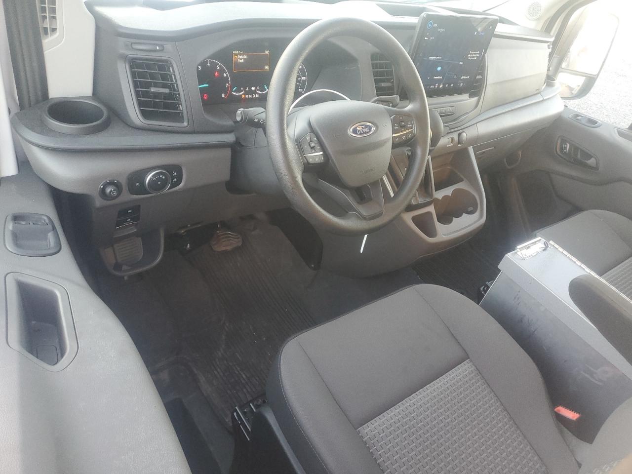 2024 Ford Transit T-250 Utility / Service Van VIN: 1FTBR2C80RKB35055 Lot: 92076215