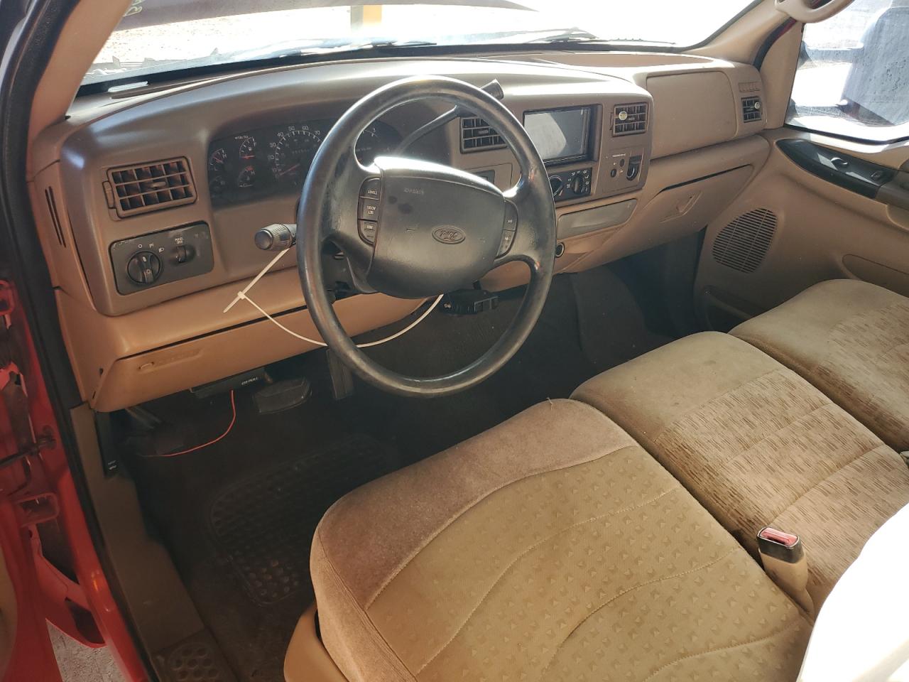 1999 Ford F250 Super Duty VIN: 1FTNX21F4XEB41666 Lot: 92331375