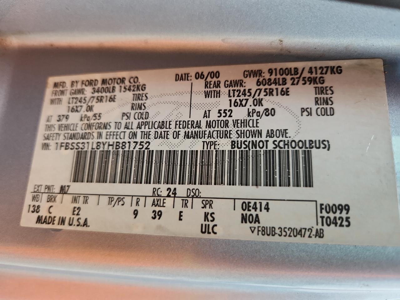 2000 Ford Econoline E350 Super Duty Wagon VIN: 1FBSS31L8YHB81752 Lot: 92391515