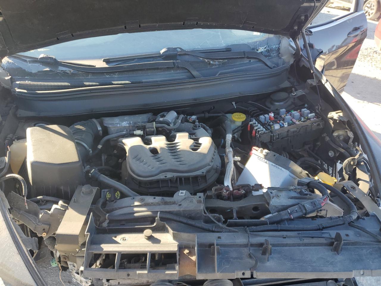 2016 Jeep Cherokee Latitude VIN: 1C4PJMCS5GW205272 Lot: 91432045