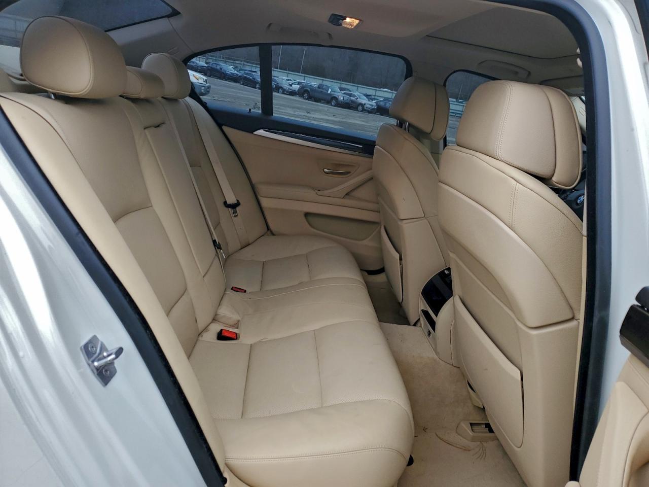 2011 BMW 528 I VIN: WBAFR1C54BC740744 Lot: 92876065