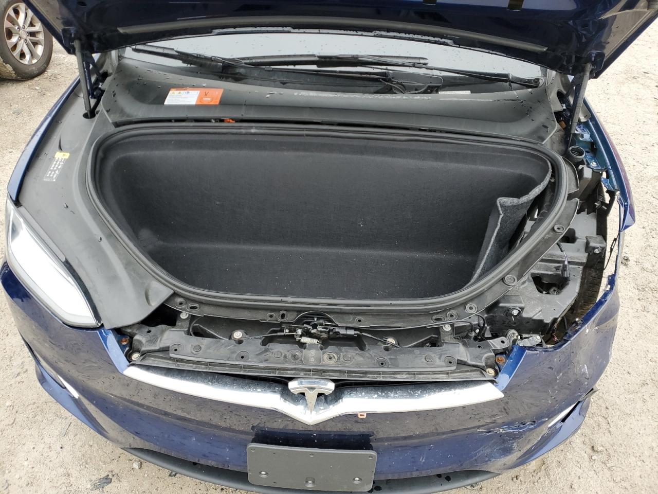 2018 Tesla Model X VIN: 5YJXCAE23JF111151 Lot: 93186765