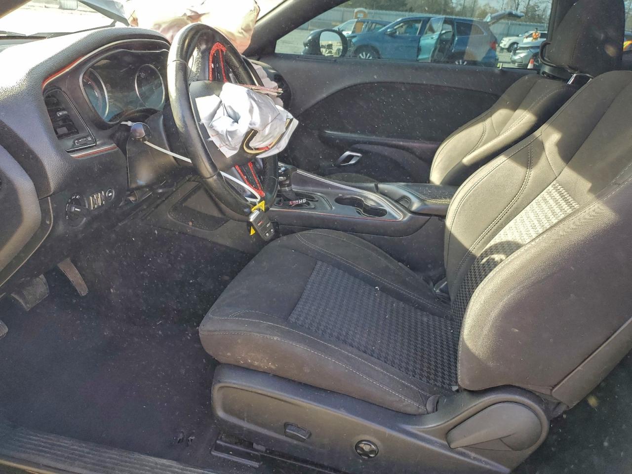 2018 Dodge Challenger Sxt VIN: 2C3CDZAG4JH245502 Lot: 94294255