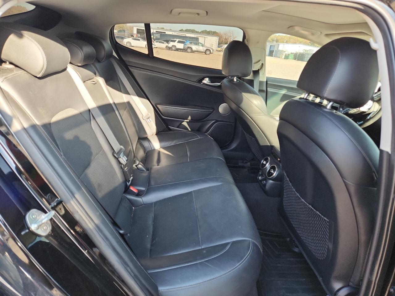 2018 Kia Stinger Premium VIN: KNAE25LA5J6033654 Lot: 92943475