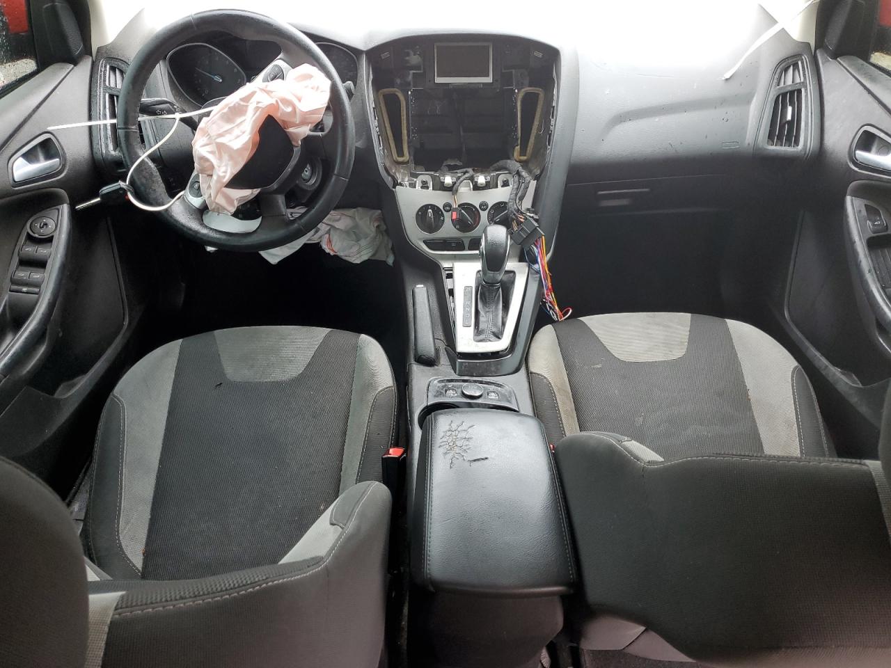 2014 Ford Focus Se VIN: 1FADP3F2XEL217736 Lot: 93306825