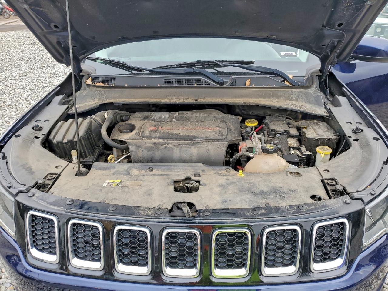 2018 Jeep Compass Latitude VIN: 3C4NJDBB9JT154560 Lot: 94105835