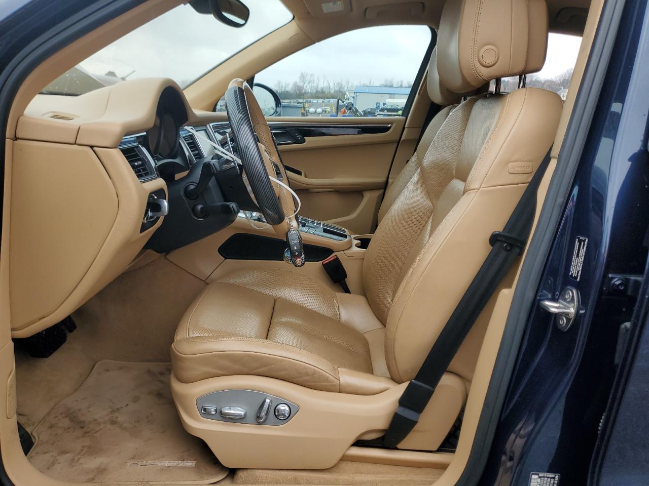 2016 Porsche Macan S VIN: WP1AB2A58GLB56623 Lot: 92384475