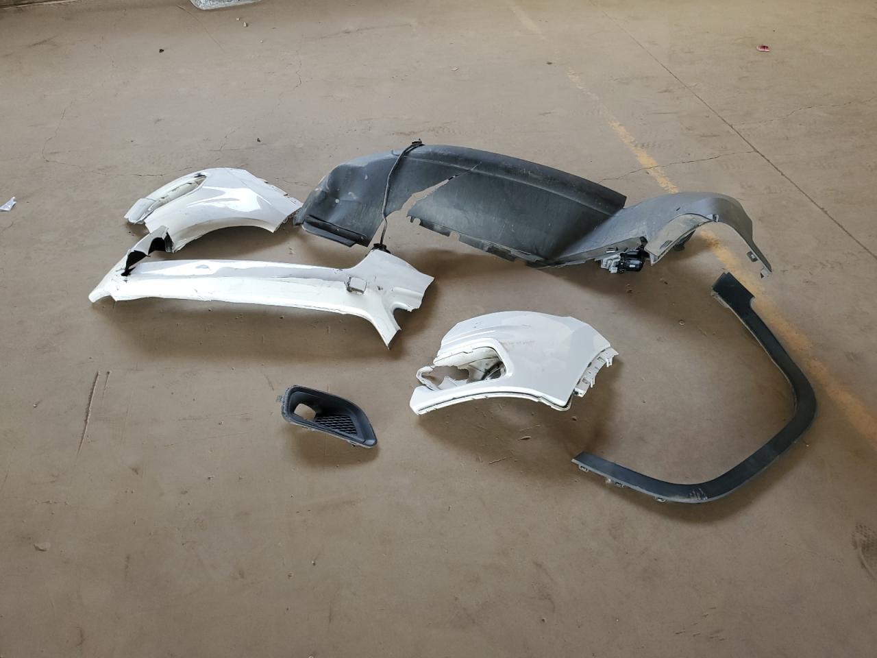 2019 Jeep Cherokee Latitude VIN: 1C4PJLCB8KD490435 Lot: 92873165