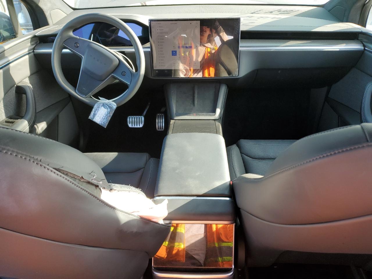 2023 Tesla Model X VIN: 7SAXCBE62PF409176 Lot: 90621345