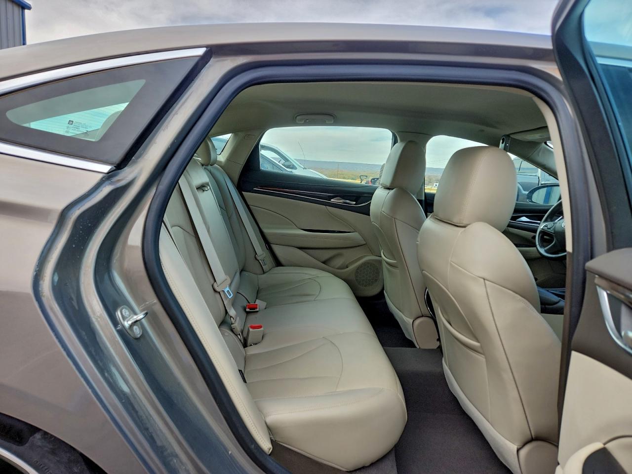 2017 Buick Lacrosse Essence VIN: 1G4ZP5SS1HU144350 Lot: 94311415