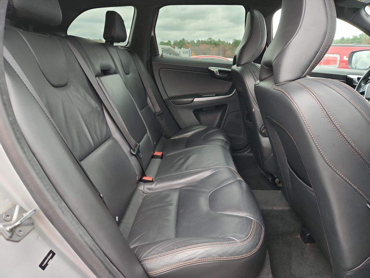 2015 Volvo Xc60 T6 Platinum VIN: YV4902RM3F2634907 Lot: 92790355