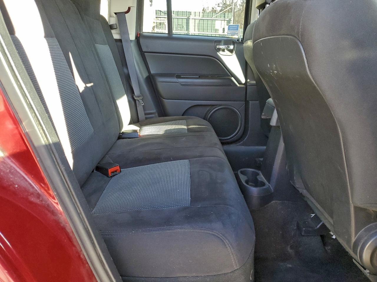 2016 Jeep Compass Sport VIN: 1C4NJDBB5GD556879 Lot: 93608255