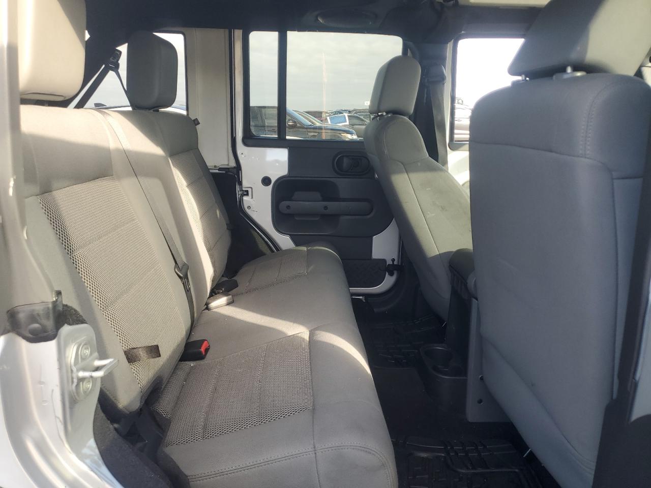 2008 Jeep Wrangler Unlimited Sahara VIN: 1J8GB59168L619965 Lot: 93532735