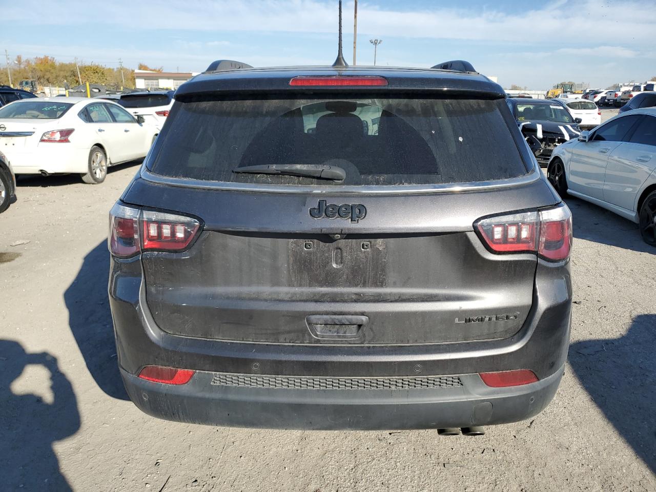 2018 Jeep Compass Limited VIN: 3C4NJCCB1JT204571 Lot: 91293595