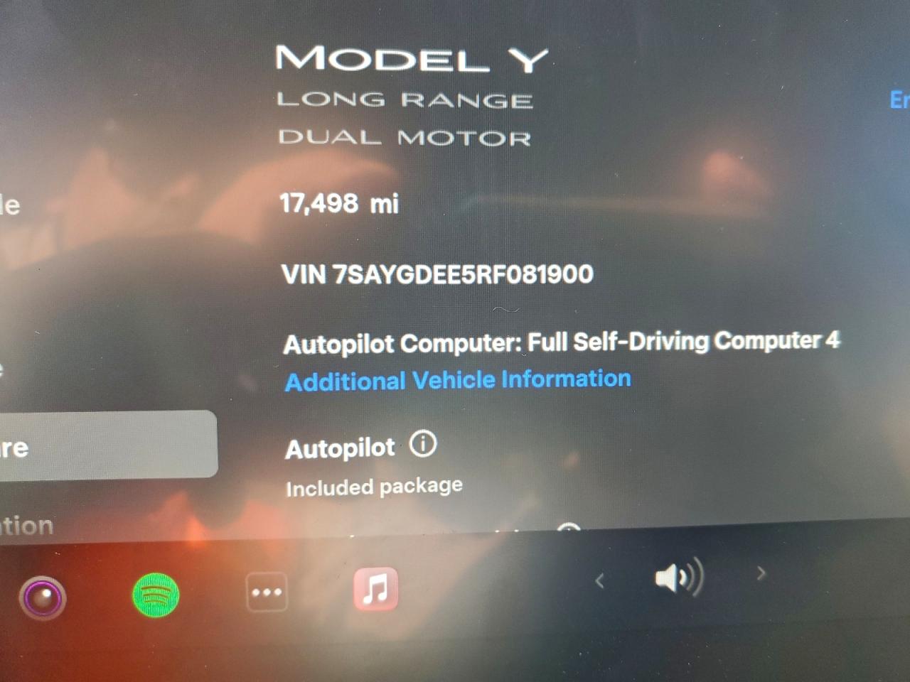 2024 Tesla Model Y VIN: 7SAYGDEE5RF081900 Lot: 94501585