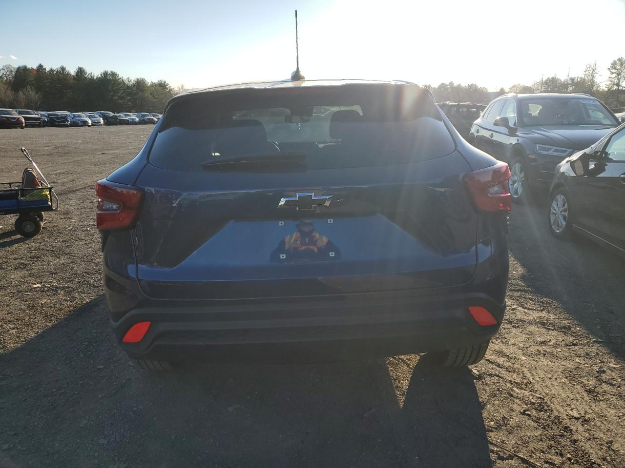 2024 Chevrolet Trax Ls VIN: KL77LFE27RC204922 Lot: 92496375