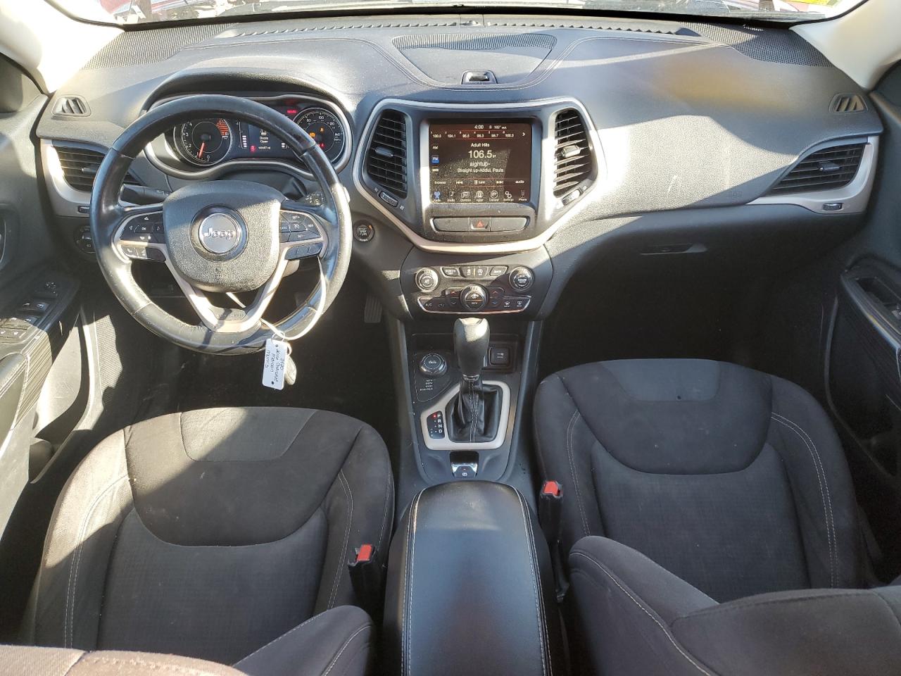 2016 Jeep Cherokee Latitude VIN: 1C4PJMCS4GW105325 Lot: 90871395