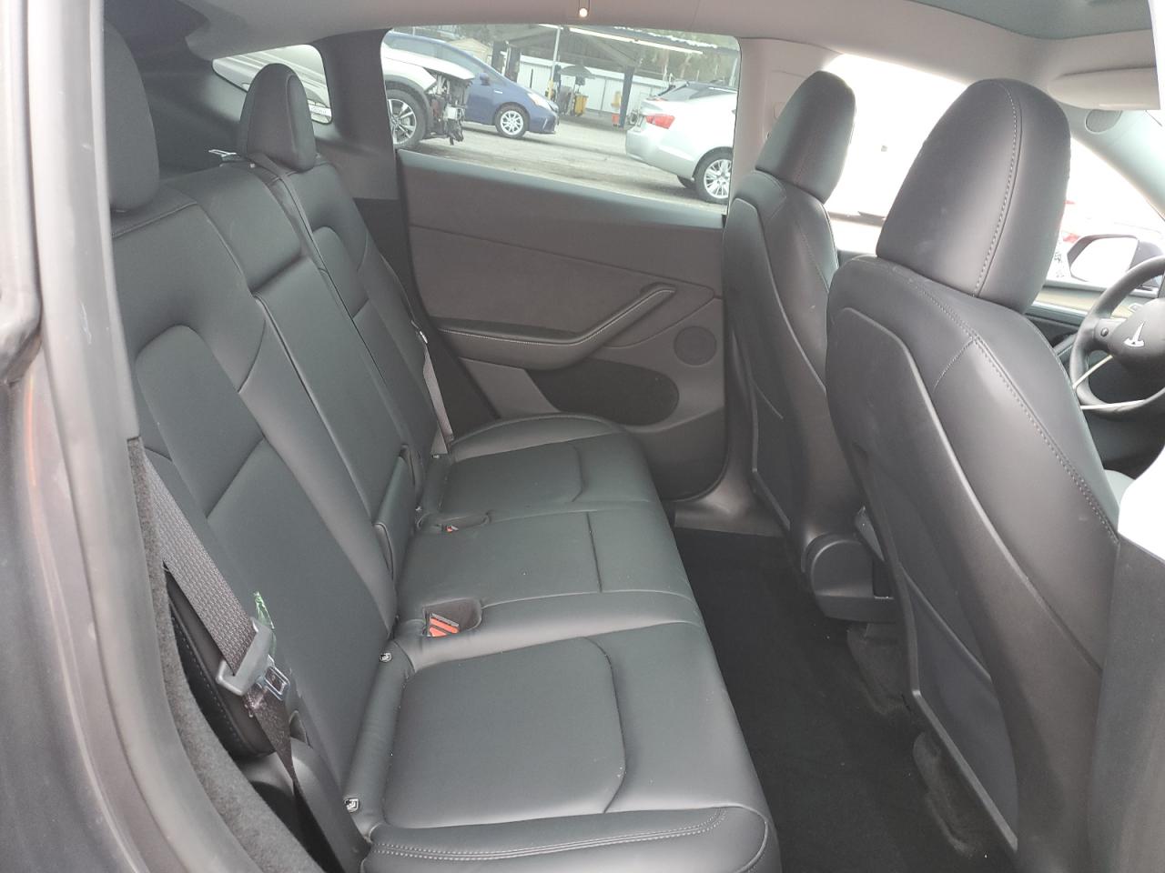 2023 Tesla Model Y VIN: 7SAYGDEE1PA189120 Lot: 90830525