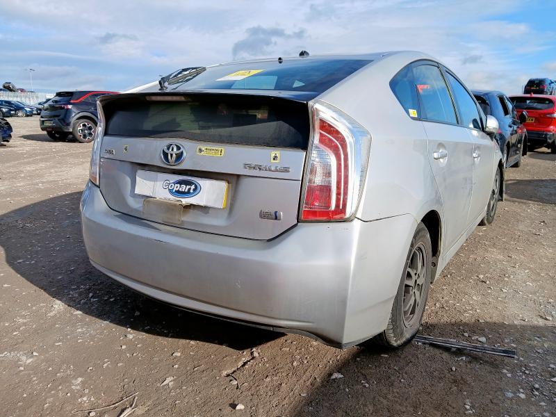 2013 TOYOTA PRIUS 1.8 VVTI T3 5DR CVT AUTO