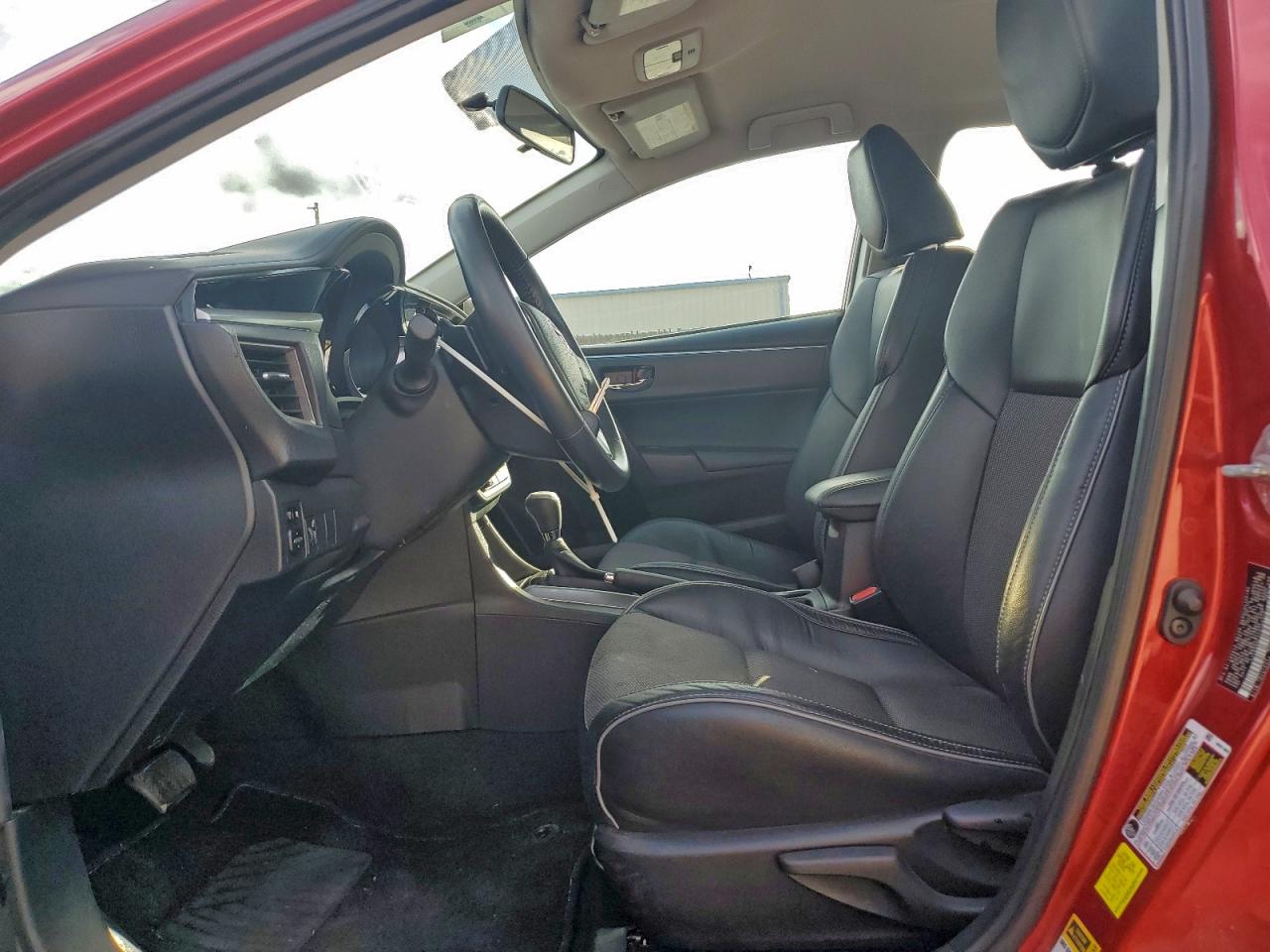 2015 Toyota Corolla L VIN: 5YFBURHE2FP340170 Lot: 94799035