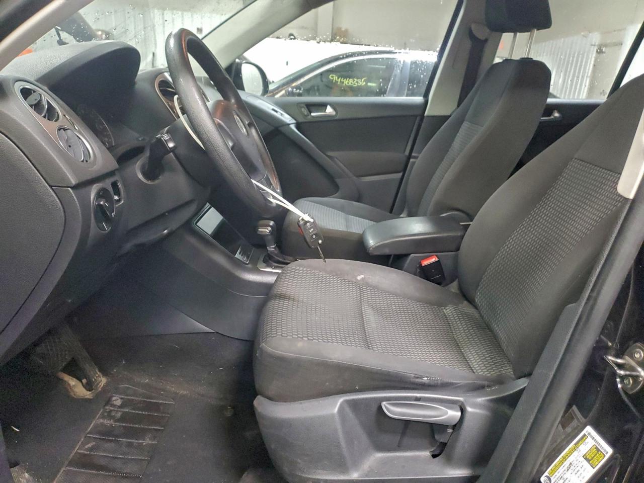 2010 Volkswagen Tiguan Se VIN: WVGBV7AX9AW525390 Lot: 94445775