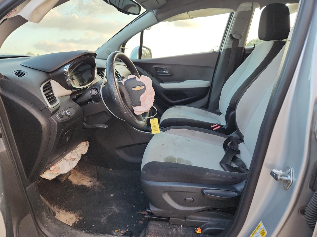 2017 Chevrolet Trax Ls VIN: 3GNCJKSB2HL237311 Lot: 93010755