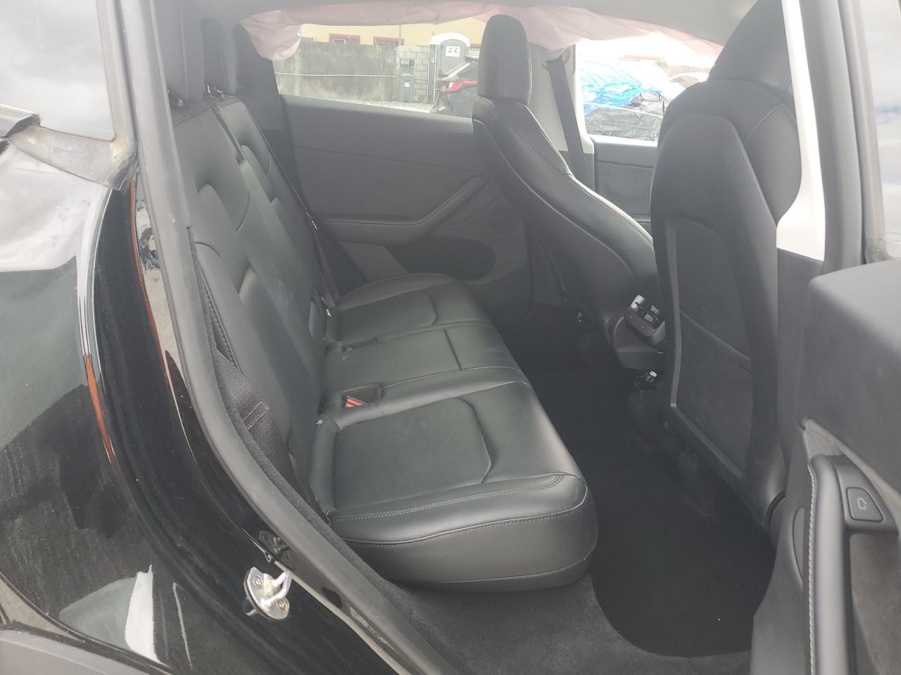 2023 Tesla Model Y VIN: 7SAYGDEE8PA167096 Lot: 91211235