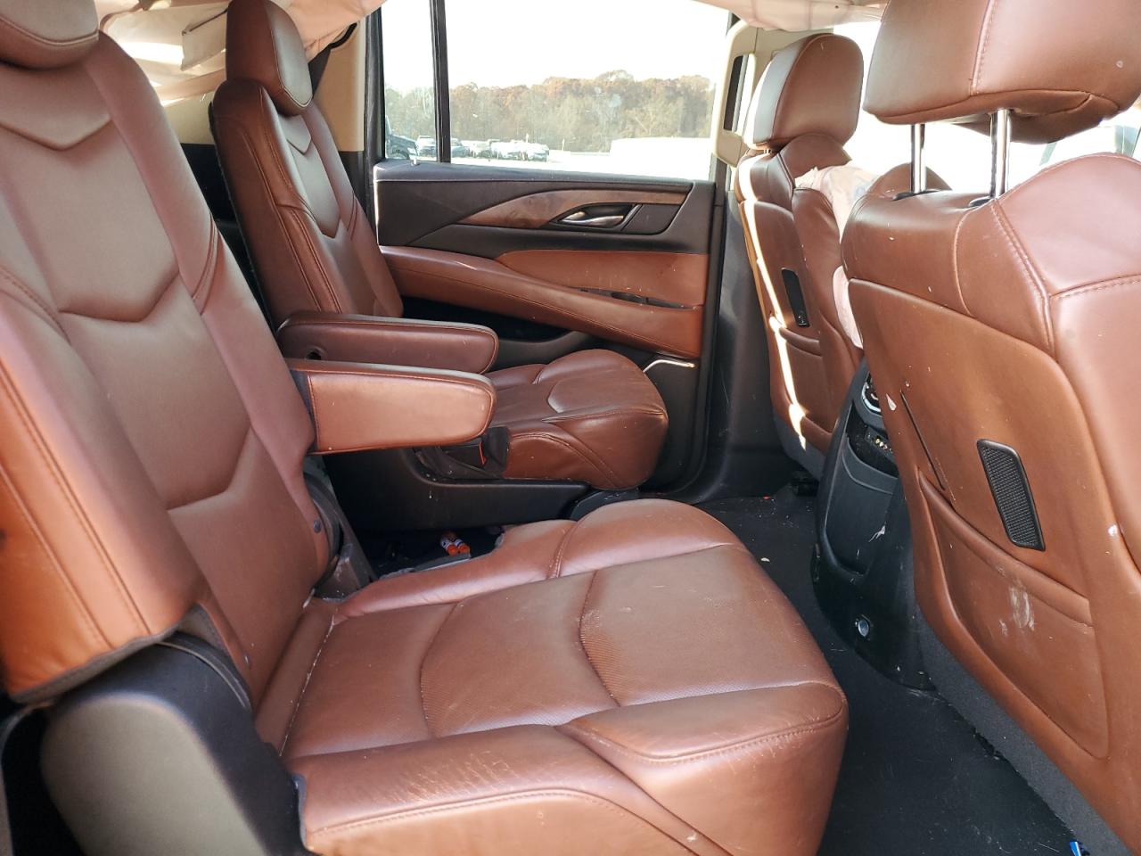 2016 Cadillac Escalade Esv Luxury VIN: 1GYS4HKJ9GR149685 Lot: 93918725