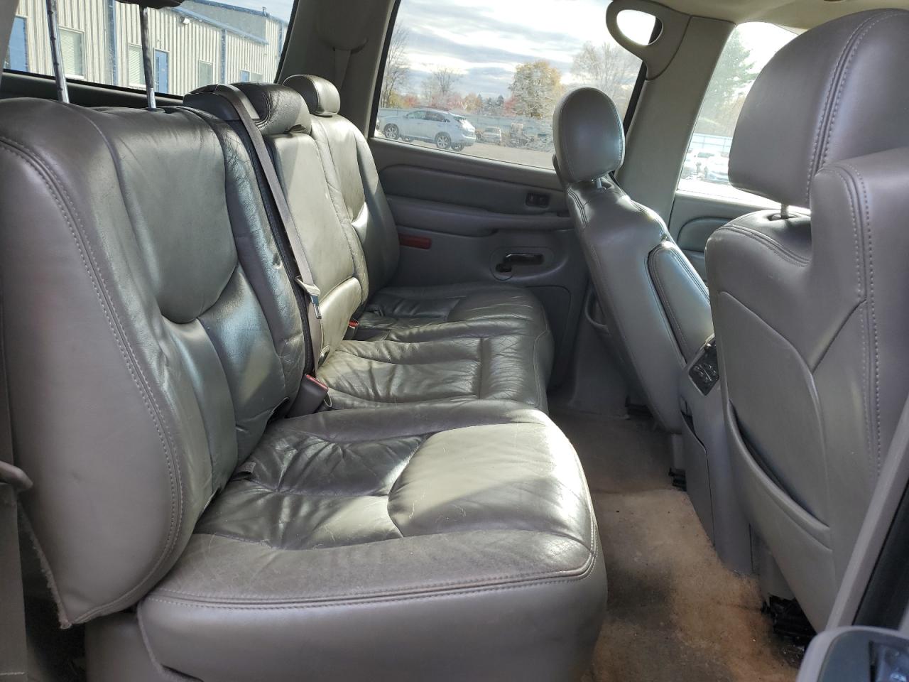 2005 GMC Yukon Xl Denali VIN: 1GKFK66U35J208655 Lot: 81421325