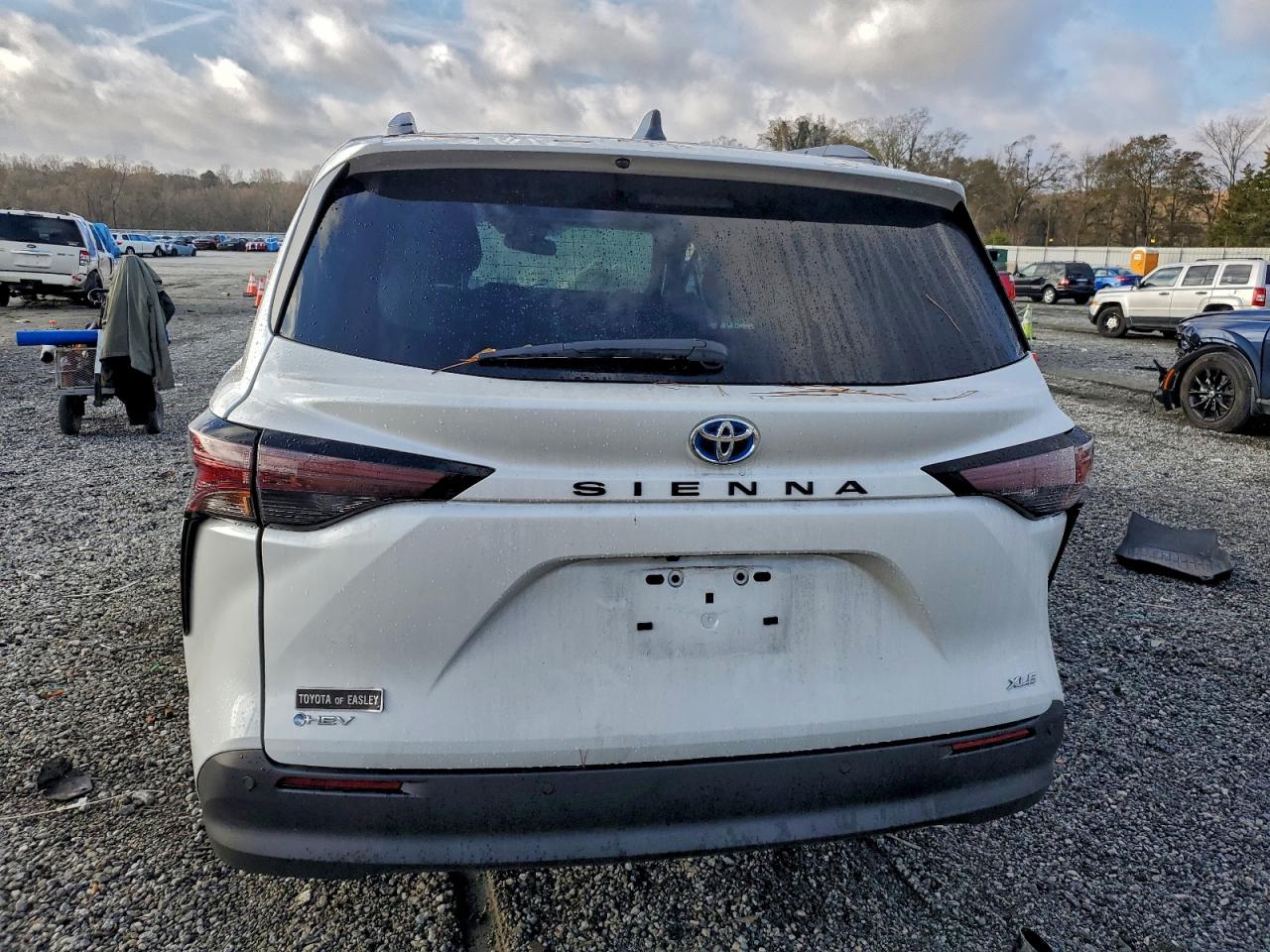 2025 Toyota Sienna Xle VIN: 5TDJRKEC3SS242144 Lot: 94318725
