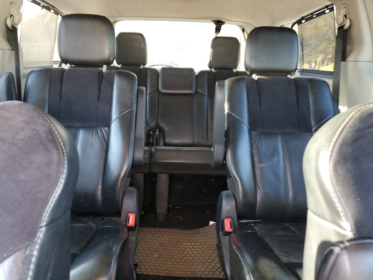 2011 Chrysler Town & Country Limited VIN: 2A4RR6DG3BR782952 Lot: 93008625