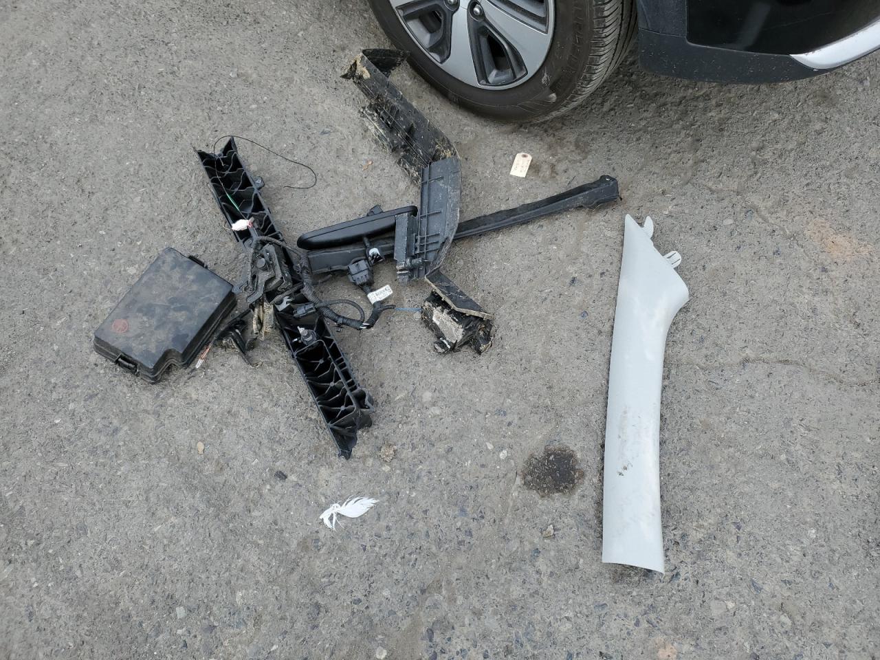 2017 Kia Niro Fe VIN: KNDCB3LCXH5057092 Lot: 92331005