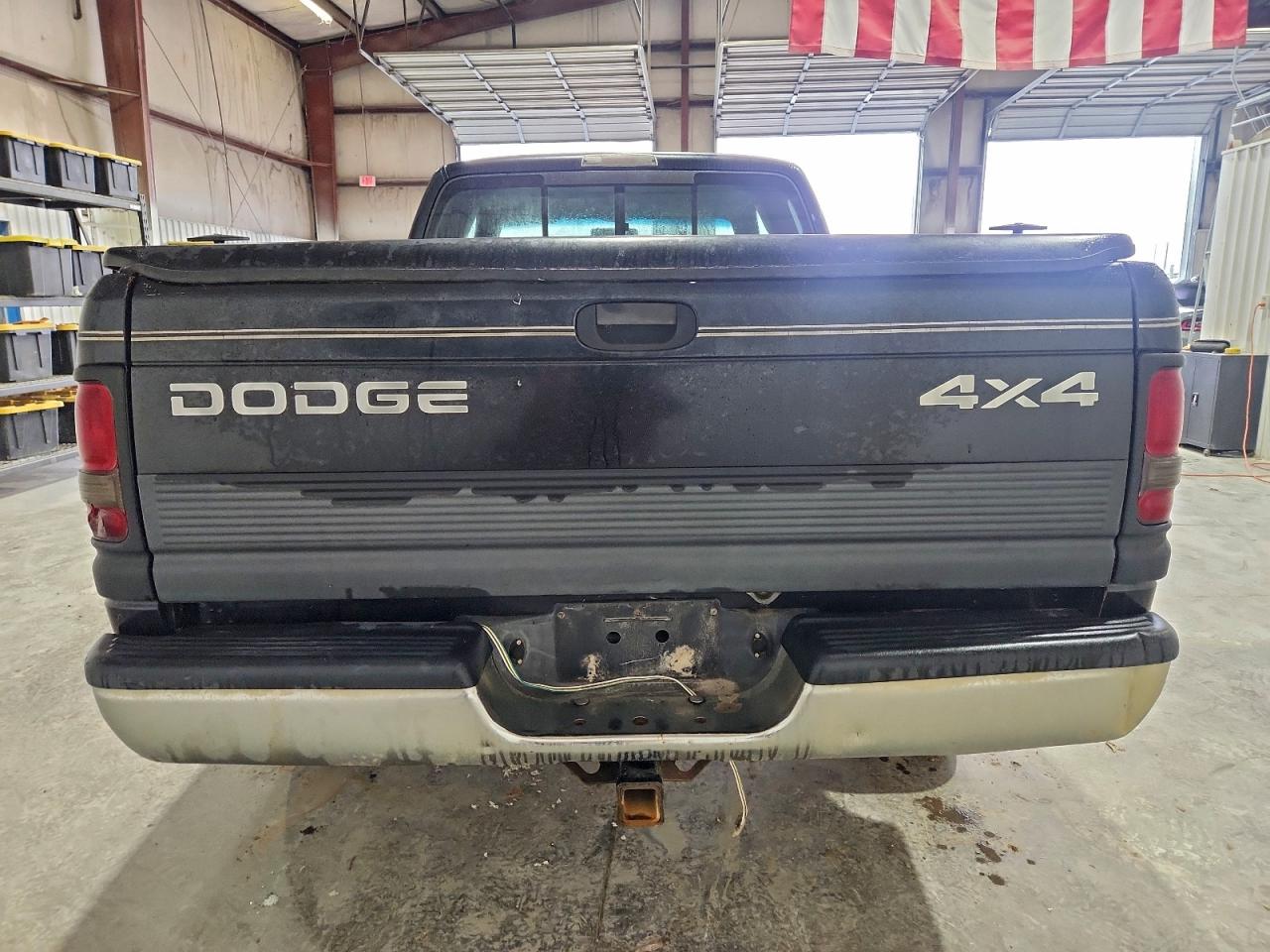 2000 Dodge Ram 1500 VIN: 3B7HF13Z1YM237543 Lot: 94180325