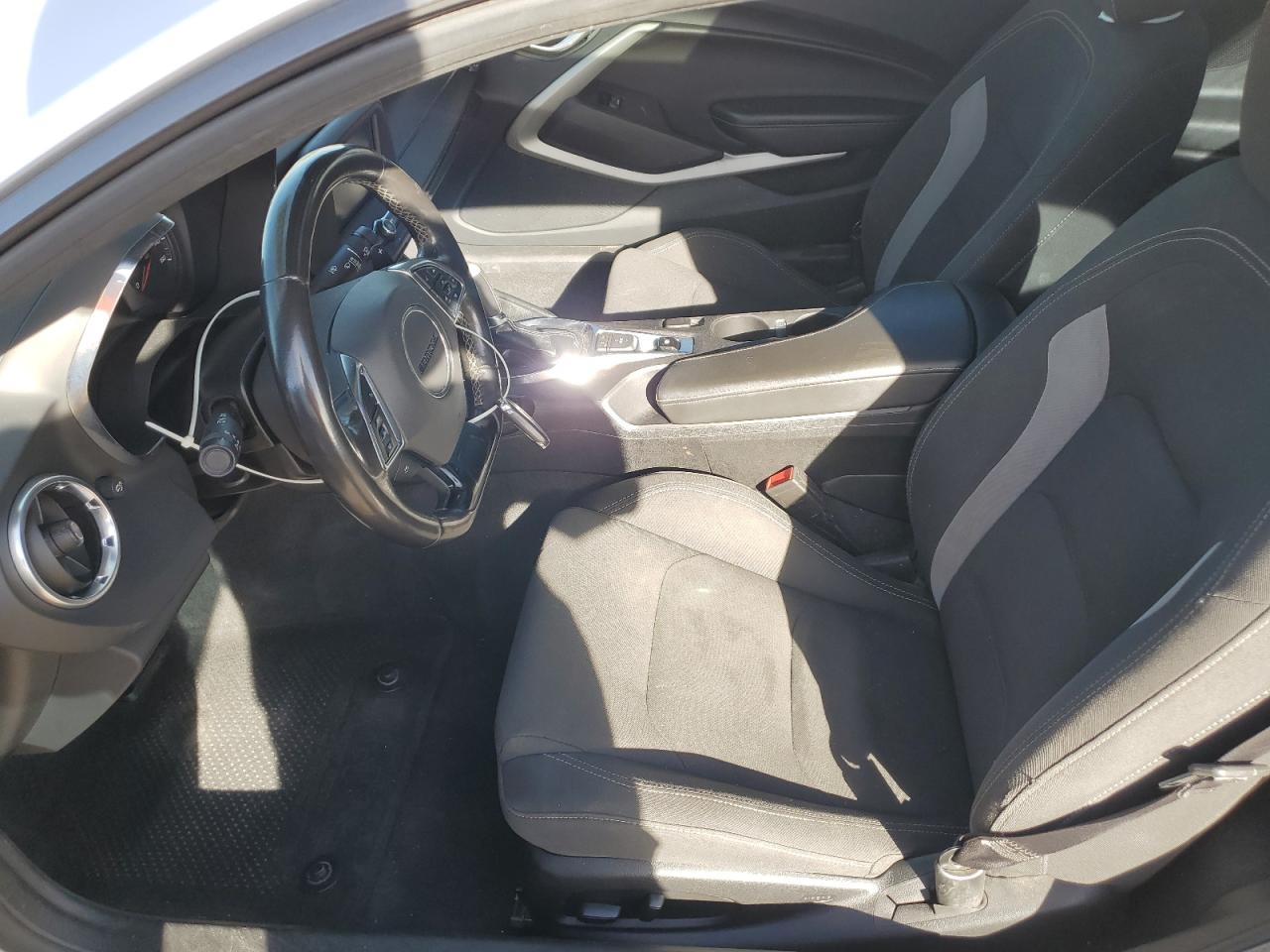 2018 Chevrolet Camaro Lt VIN: 1G1FB1RS8J0131234 Lot: 92273905