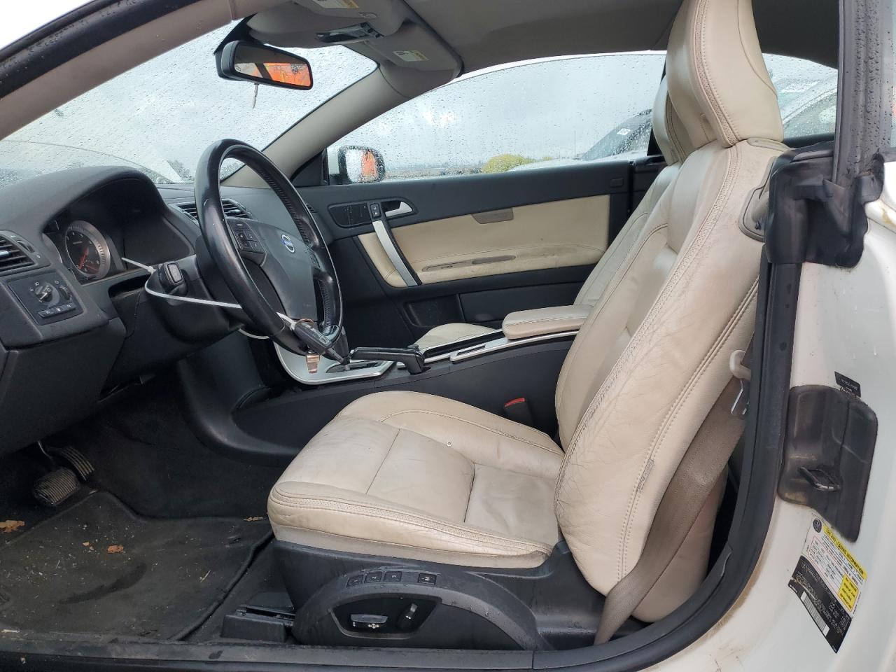 2011 Volvo C70 T5 VIN: YV1672MC0BJ109569 Lot: 92895365