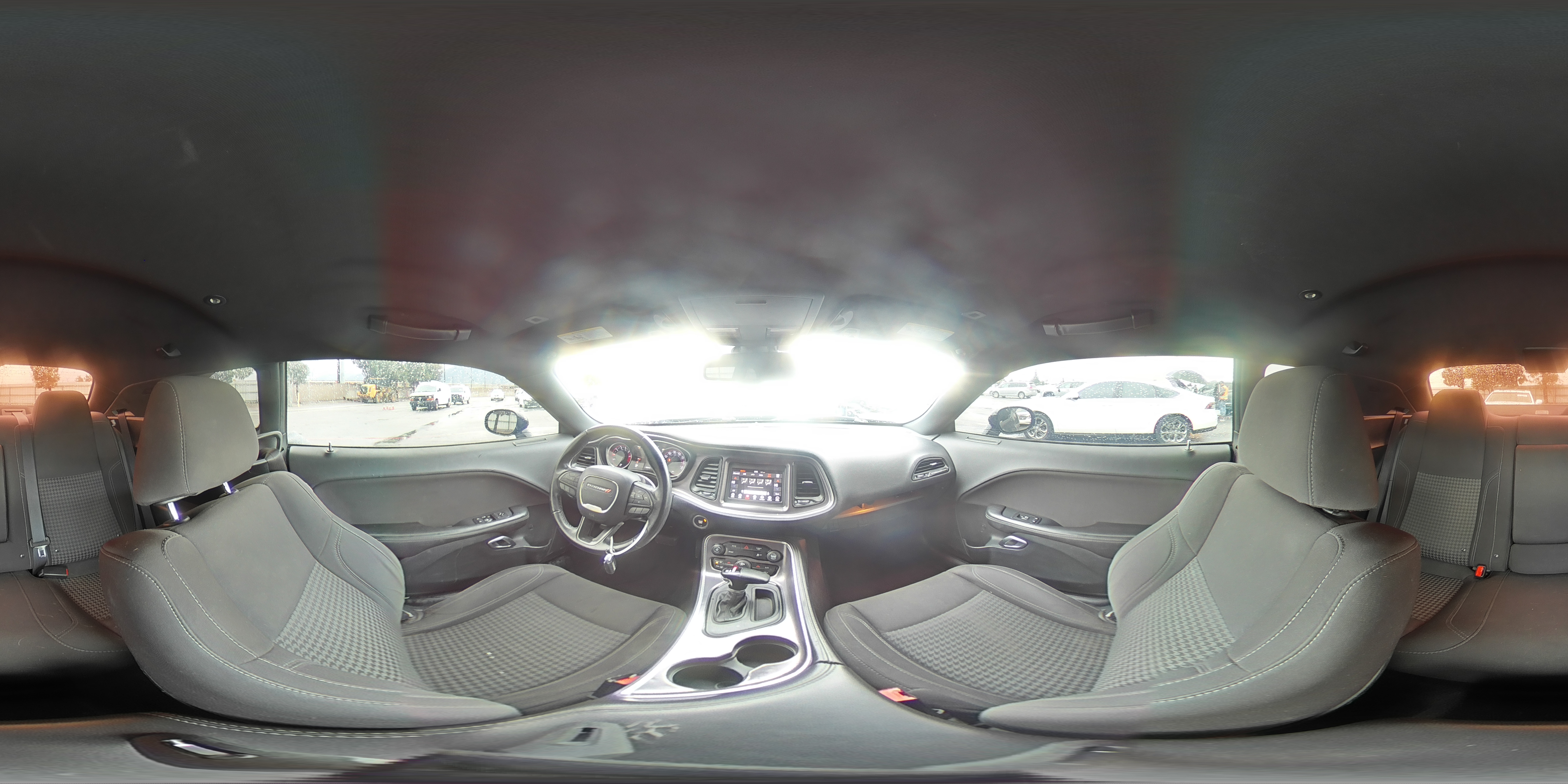 2018 Dodge Challenger Sxt VIN: 2C3CDZAG4JH245743 Lot: 93239315