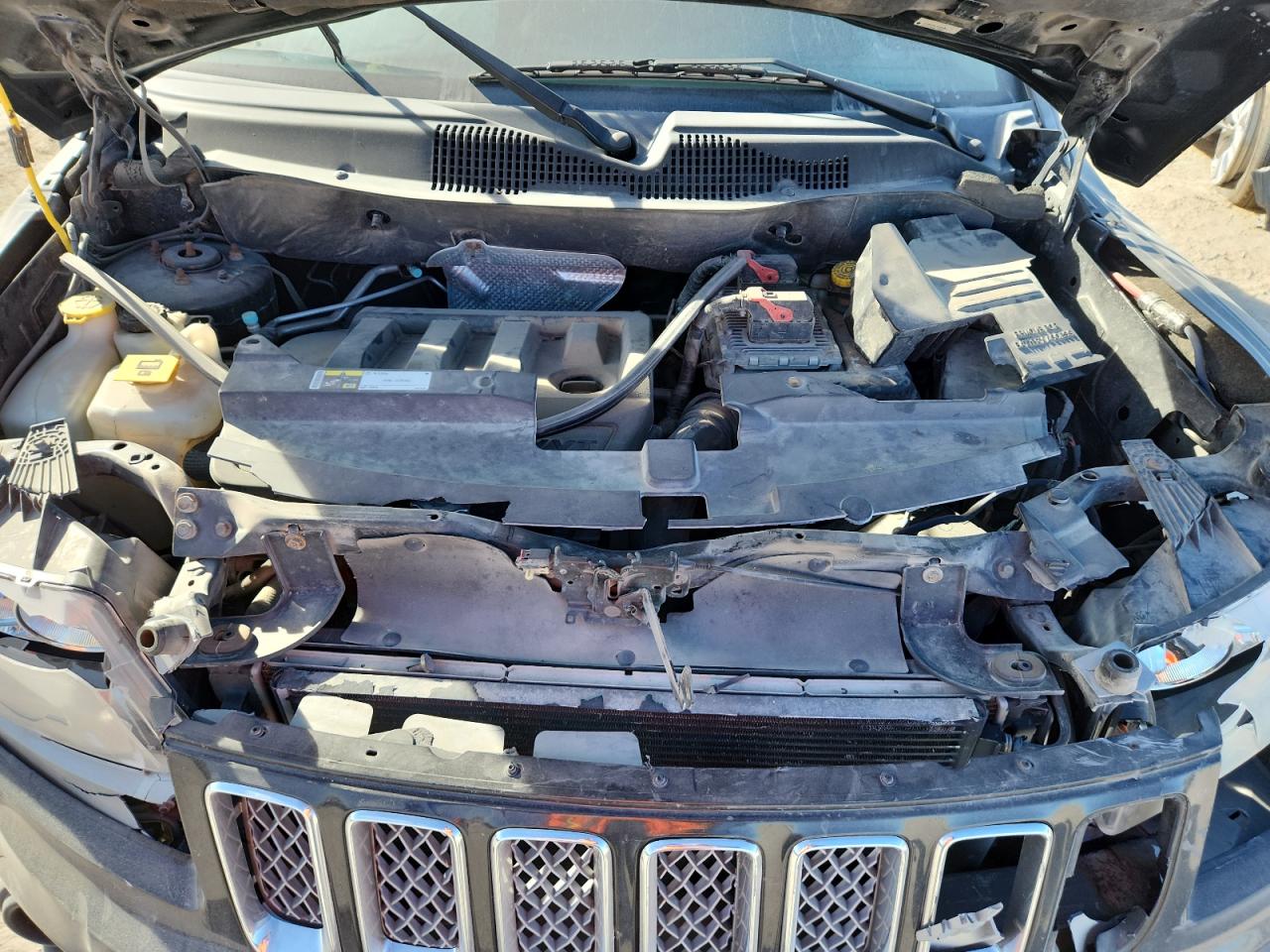 2014 Jeep Compass Latitude VIN: 1C4NJDEB7ED646947 Lot: 91978365