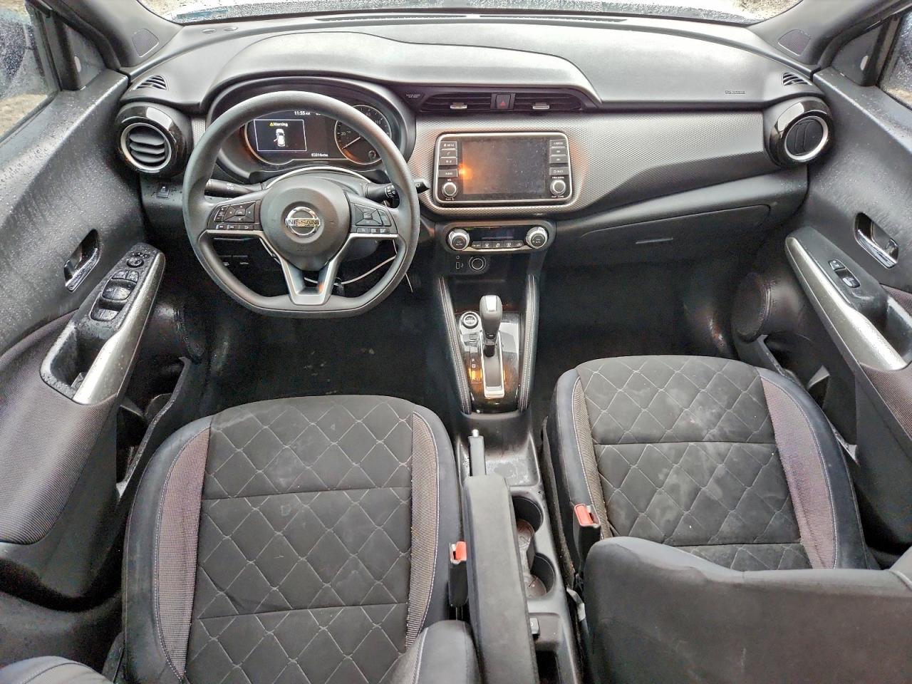 2018 Nissan Kicks S VIN: 3N1CP5CU3JL529129 Lot: 94256405