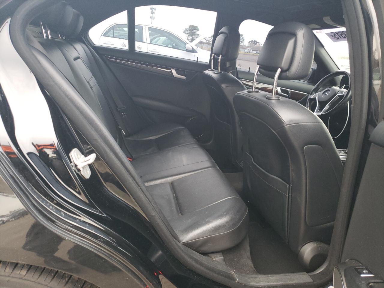 2013 Mercedes-Benz C 300 4Matic VIN: WDDGF8AB8DG054516 Lot: 92233515