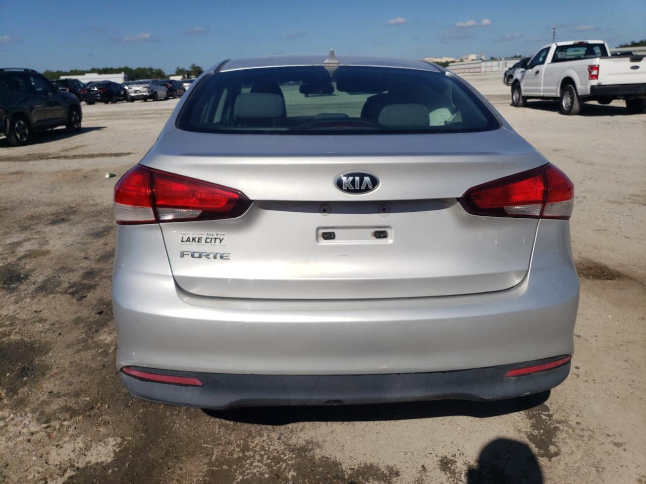 2017 Kia Forte Lx VIN: 3KPFK4A75HE095469 Lot: 90937115